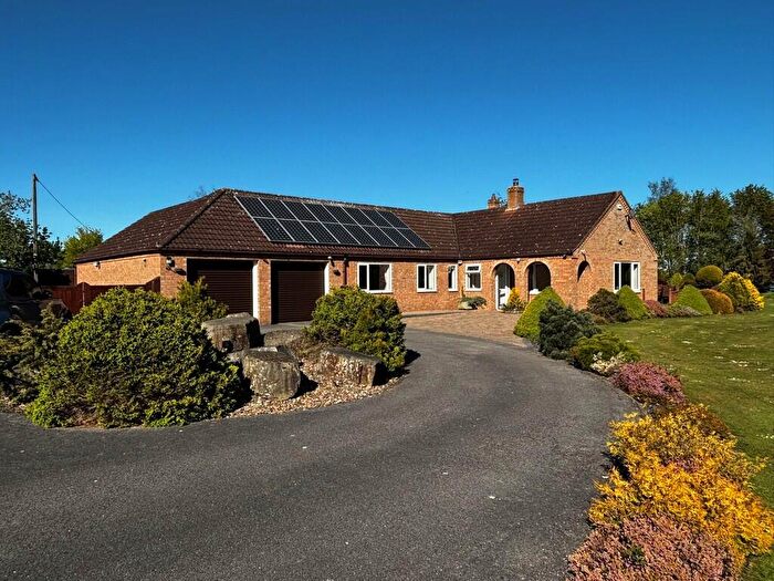 4 Bedroom Detached Bungalow For Sale In Amazing Lodge, Wragby Maze & Plant Nursery, LN8