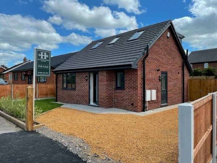 Houses for sale & to rent in CW9 8JJ, Mount Pleasant Road, Davenham