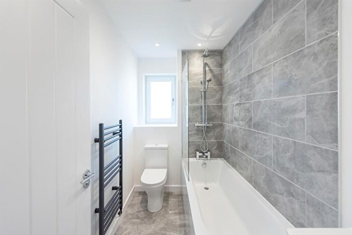 2 Bedroom Semi-Detached House For Sale In Gigha House, Houldsworth Street, Blairhall, KY12
