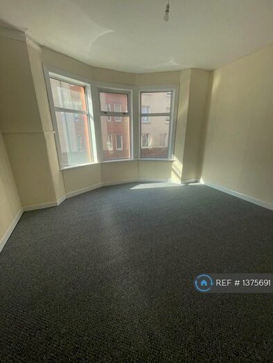 2 Bedroom Flat To Rent In Highholm Street, Port Glasgow, PA14