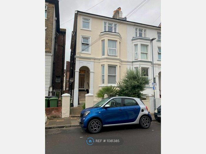 Studio To Rent In Elphinstone Road, Portsmouth, PO5