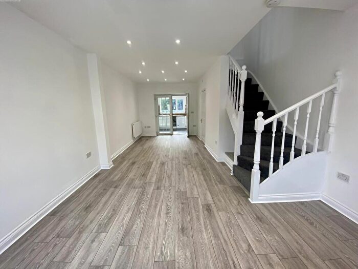 2 Bedroom End Of Terrace House To Rent In Greenhill Avenue, Exmouth, EX8