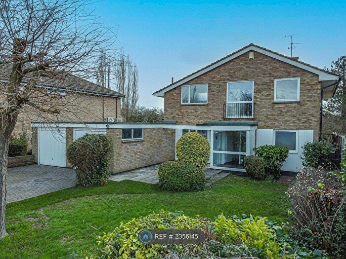 5 Bedroom Detached House To Rent In Wyatts Drive, Southend-On-Sea, SS1