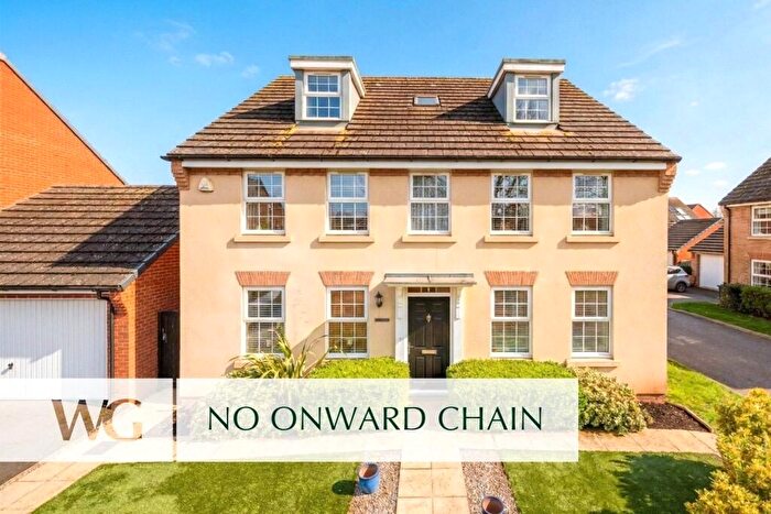 5 Bedroom Detached House For Sale In Hill Barton Vale, Exeter, EX1