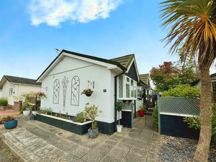 3 Bedroom Park Home For Sale In Severn Bridge Park, Beachley, Chepstow, NP16