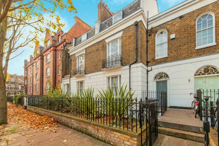 3 Bedroom Maisonette To Rent In Cloudesley Street, London, N1