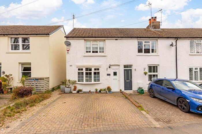 3 Bedroom End Of Terrace House For Sale In Hermitage Road, East Grinstead, RH19