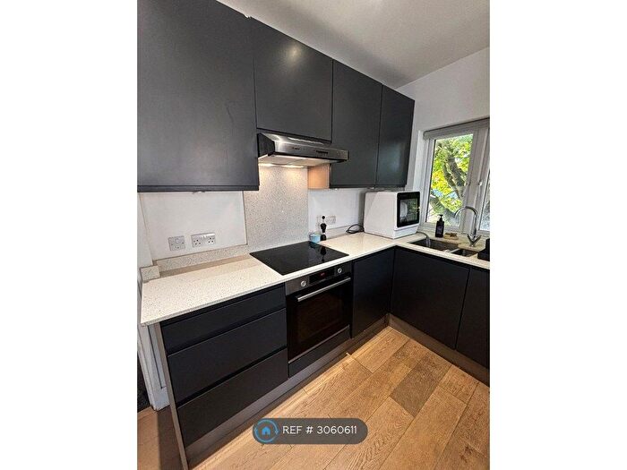1 Bedroom Maisonette To Rent In Bostall Hill, London, SE2