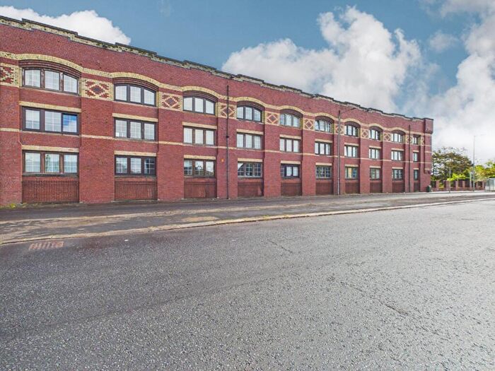 2 Bedroom Flat To Rent In Inchinnan Road, Paisley, PA3