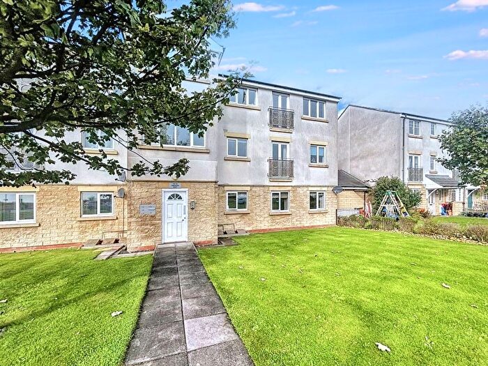 2 Bedroom Flat To Rent In Oberon Way, Blyth, NE24