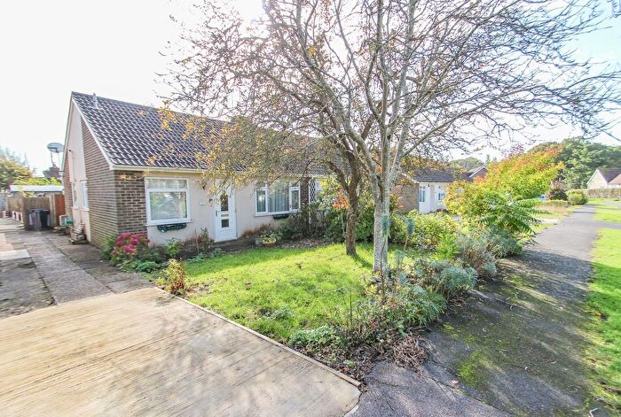 2 Bedroom Semi-Detached Bungalow For Sale In Horam Park Close, Horam, TN21