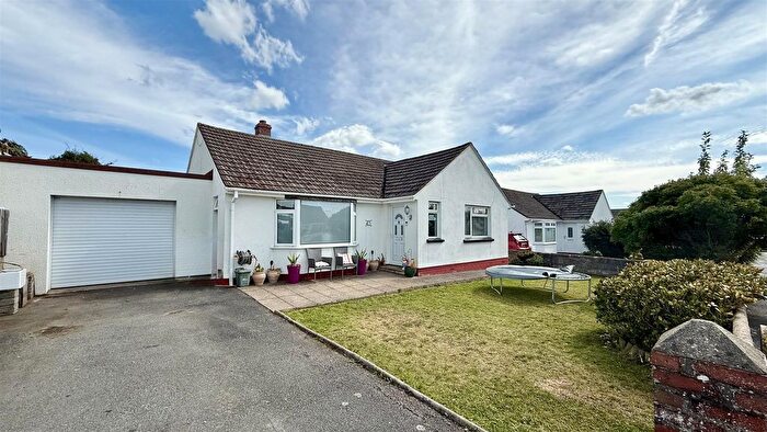 2 Bedroom Detached Bungalow For Sale In The Brittons, Braunton, EX33