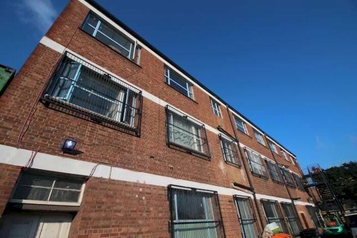 Studio To Rent In Flat, - Rendlesham Road, London E5