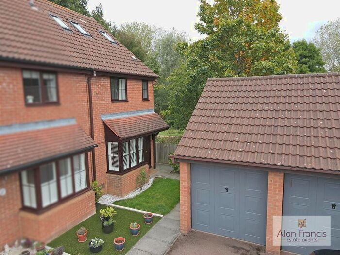 4 Bedroom Semi-Detached House To Rent In Birchen Lee, Emerson Valley, Milton Keynes, MK4
