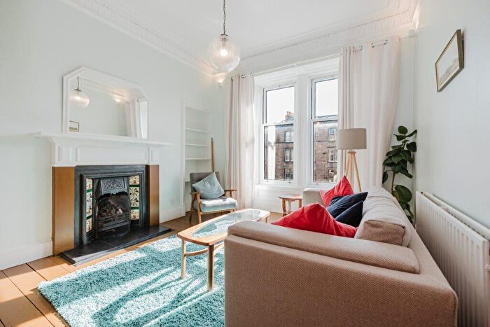 2 Bedroom Flat To Rent In L Maxwell Street, Edinburgh, EH10