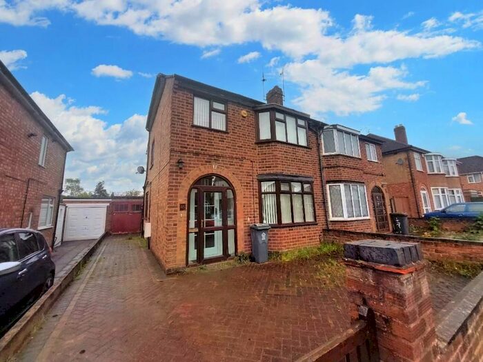 3 Bedroom Semi-Detached House To Rent In Hylion Road, Leicester, LE2