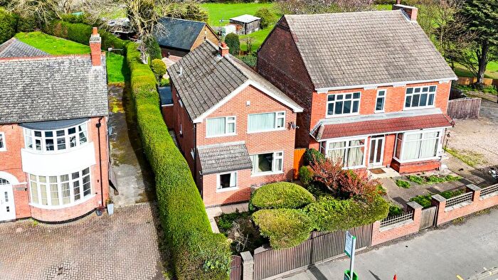 3 Bedroom Detached House For Sale In Radcliffe Road, West Bridgford, NG2