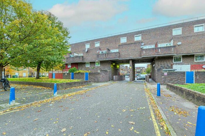 3 Bedroom Flat To Rent In Black Prince Road, Black Prince Road, SE11