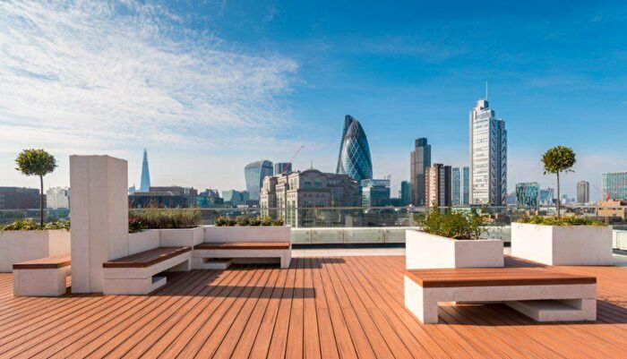 2 Bedroom Flat For Sale In Cityscape Kensington Apartments, Aldgate East, London, E1
