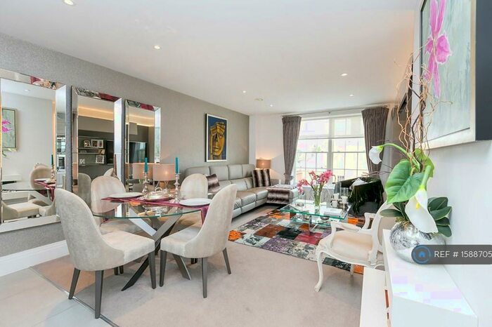 2 Bedroom Maisonette To Rent In Gardenia Court, Barnet, London, N3