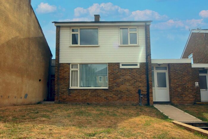 3 Bedroom End Of Terrace House To Rent In Wrotham Road, Gravesend, Kent, DA11