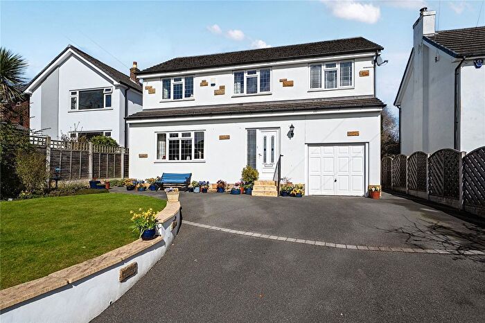4 Bedroom Detached House For Sale In West End Lane, Horsforth, Leeds, West Yorkshire, LS18