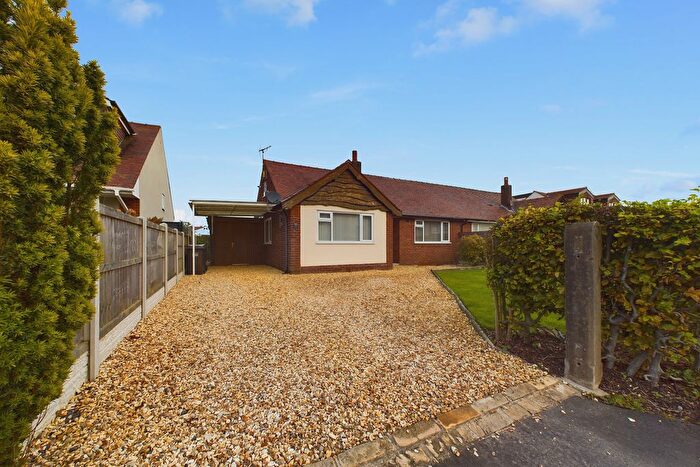 2 Bedroom Semi-Detached Bungalow For Sale In Broad Oak Lane, Penwortham, Preston, PR1