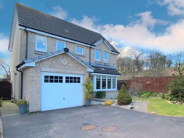 4 Bedroom Detached House For Sale In Lind Place, Dennyloanhead, FK4