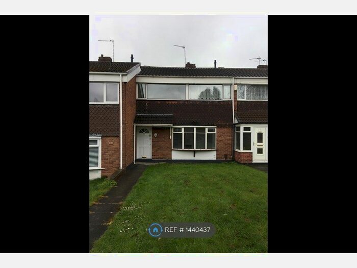 3 Bedroom Terraced House To Rent In Broadfield Close, West Bromwich, B71