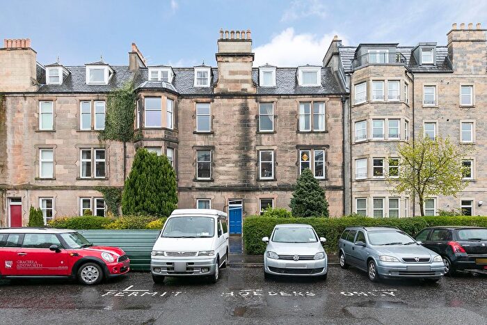3 Bedroom Flat To Rent In Maxwell Street, Morningside, Edinburgh, EH10