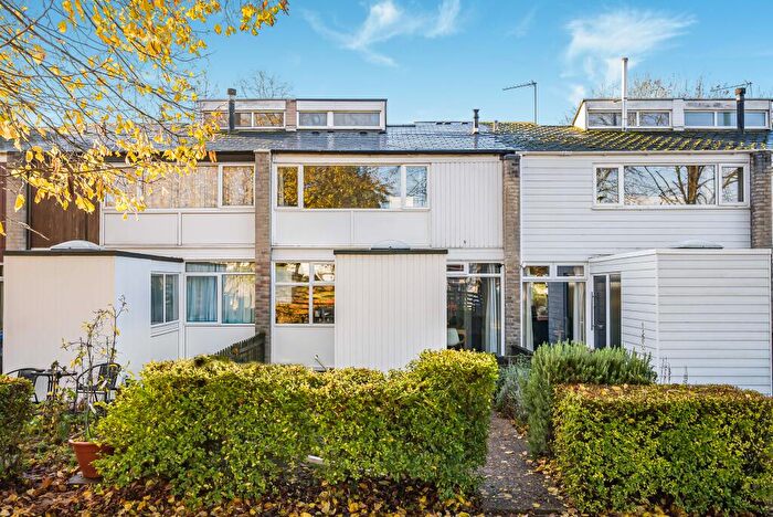 3 Bedroom Terraced House For Sale In Daniells, Welwyn Garden City, Hertfordshire, AL7