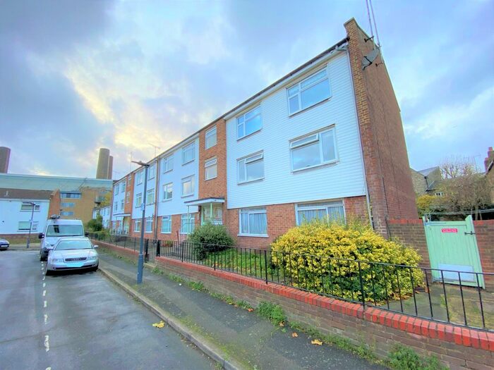 1 Bedroom Flat To Rent In Enderby Street, London, SE10