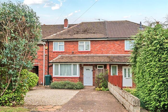 4 Bedroom Terraced House For Sale In Gould Avenue East, Kidderminster, DY11