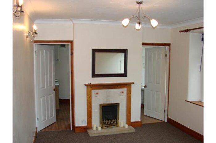 1 Bedroom Flat To Rent In Trowbridge, Wiltshire, BA14