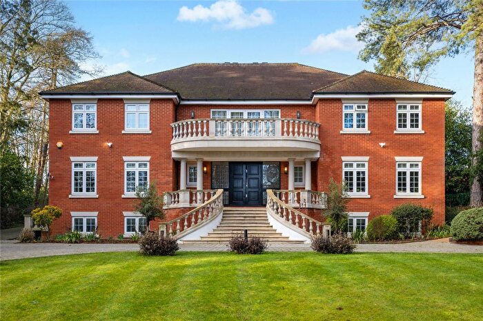 7 Bedroom Detached House For Sale In Harmer Green Lane, Welwyn, Hertfordshire, AL6