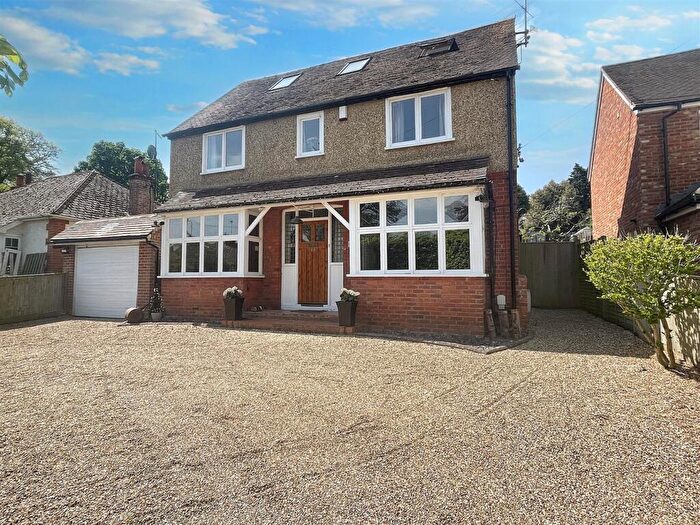 4 Bedroom Detached House For Sale In Peppard Road, Sonning Common, RG4