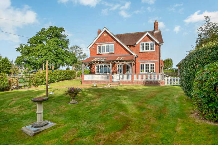 4 Bedroom House For Sale In Hambledon, Hampshire, PO7