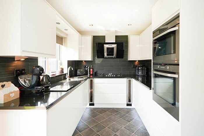 4 Bedroom Detached House For Sale In Ludham Gardens, Newbold, S41