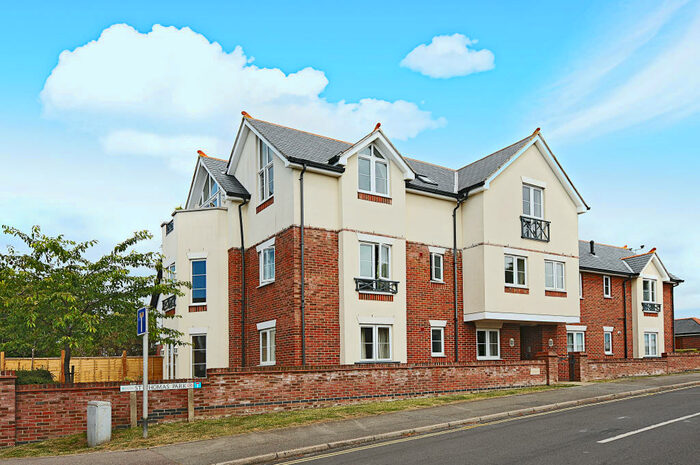 2 Bedroom Penthouse To Rent In Westgate, Lymington, SO41