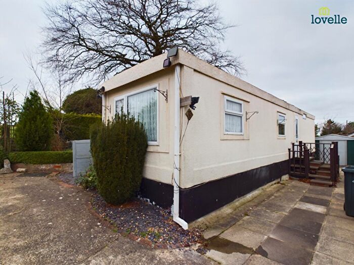 1 Bedroom Mobile Home To Rent In Wold View, Binbrook, LN8