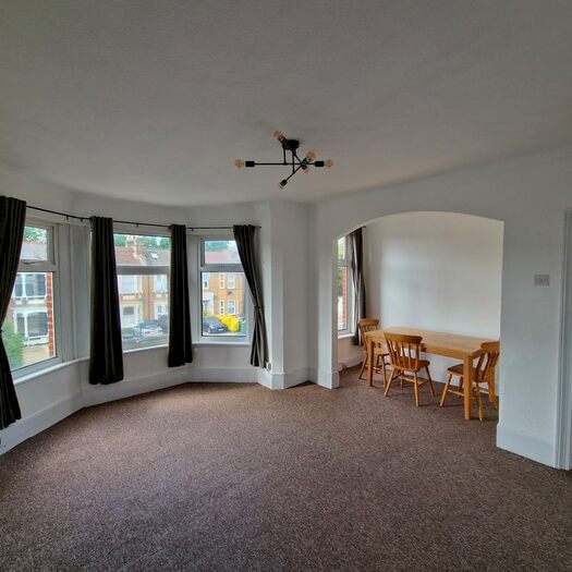 2 Bedroom Flat To Rent In Fillebrook Road, London, E11
