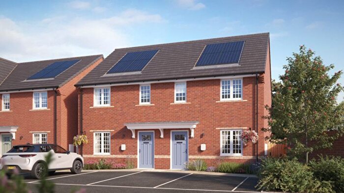 3 Bedroom Terraced House For Sale In Lower Broadheath, Worcester, WR2