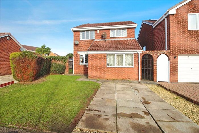 3 Bedroom Detached House For Sale In Lyndale Avenue, Edenthorpe, Doncaster, South Yorkshire, DN3
