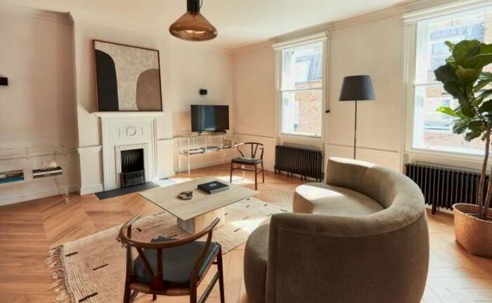 1 Bedroom Flat To Rent In Weymouth Mews, London, W1G