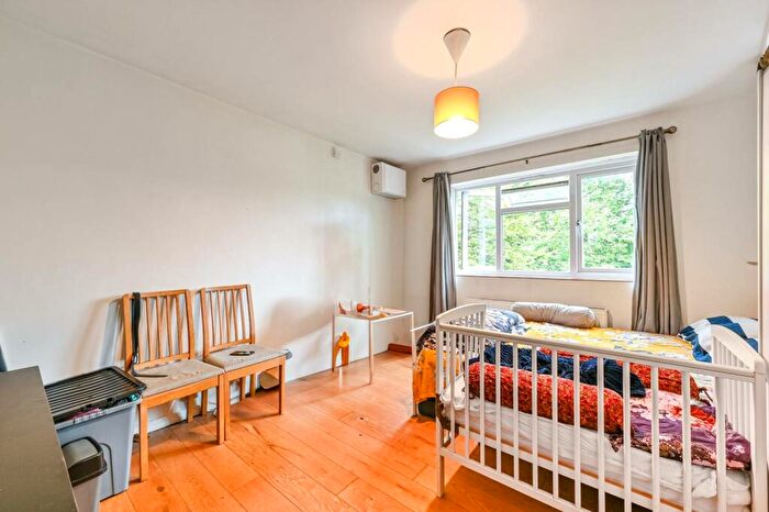 1 Bedroom Flat To Rent In Haywood Lodge, Tufnell Park, London, N7