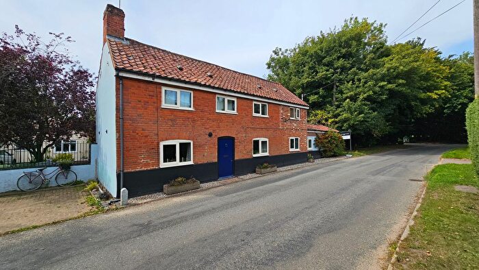 5 Bedroom Cottage For Sale In The Street, Swannington, Norwich, NR9
