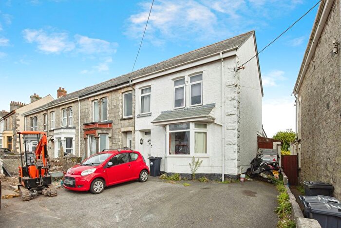 3 Bedroom Semi-detached House For Sale In Slades Road, St. Austell, Cornwall, PL25