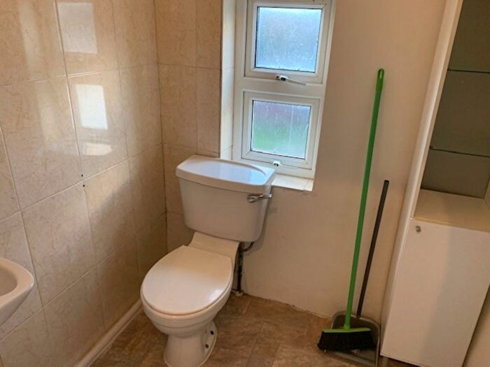 1 Bedroom Flat To Rent In Fernham Road, Thornton Heath, CR7