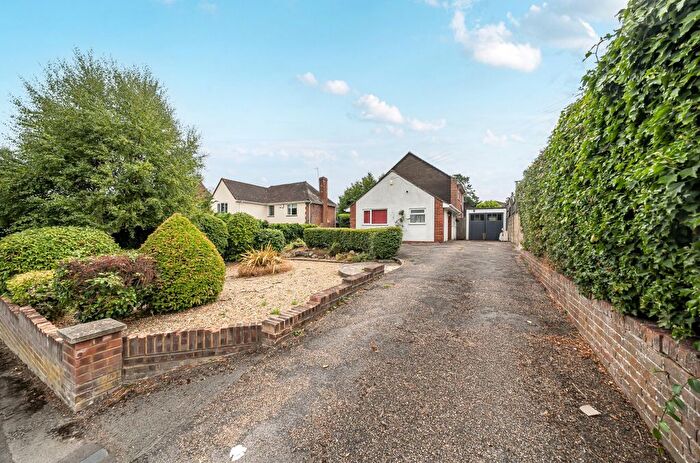 4 Bedroom Detached House For Sale In Chapel Hill, Tilehurst, Reading, RG31