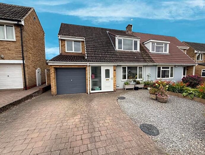 3 Bedroom Property For Sale In Greenhill Road, Heighington Village, Newton Aycliffe, DL5